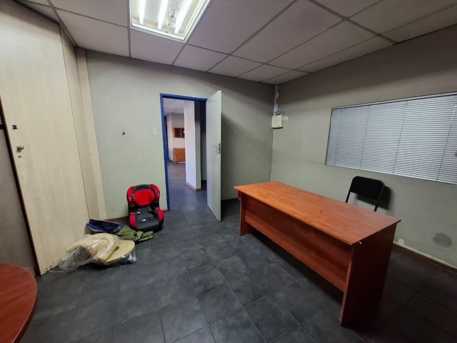 To Let Commercial Property for Rent in Oos Einde Free State